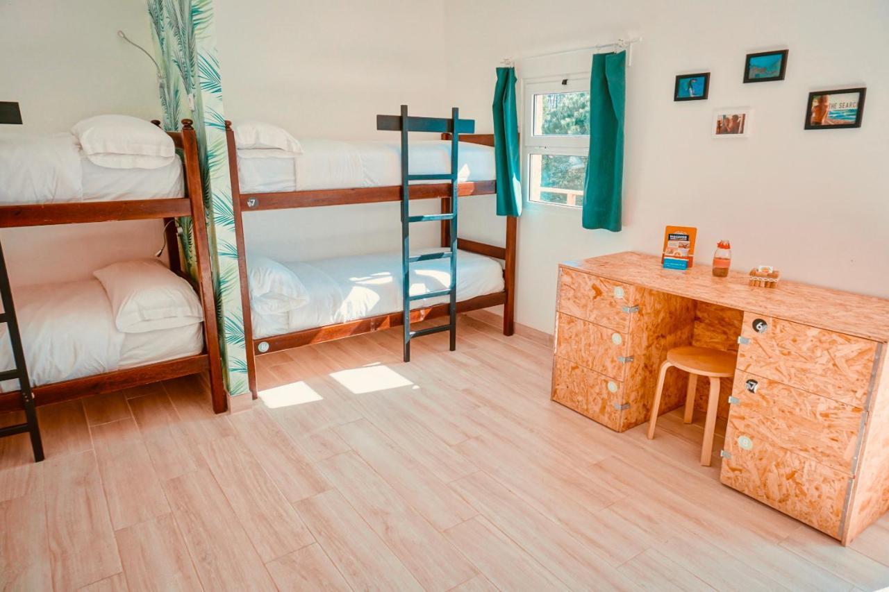 Oasis Backpackers Hostel Sintra Surf Colares Exteriör bild