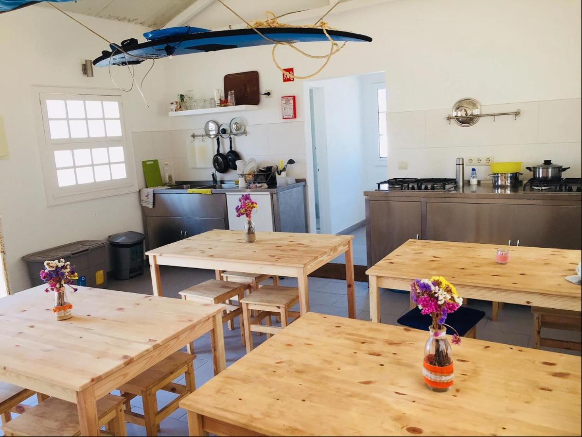 Oasis Backpackers Hostel Sintra Surf Colares Exteriör bild